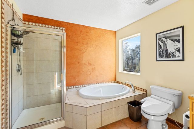 70 Steeplechase Drive, Tijeras, NM 87059