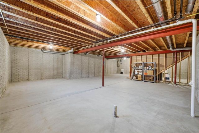 308 E Redding CIRCLE, Belgium, WI 53004