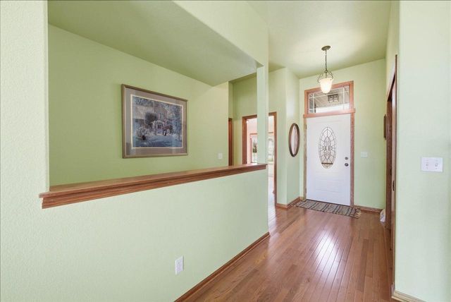 308 E Redding CIRCLE, Belgium, WI 53004