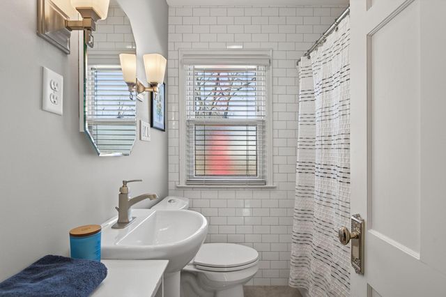 5416 14th Avenue S, Minneapolis, MN 55417