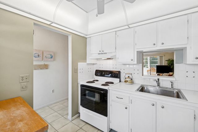 108 NE 20TH Avenue NE 201, Boynton Beach, FL 33435