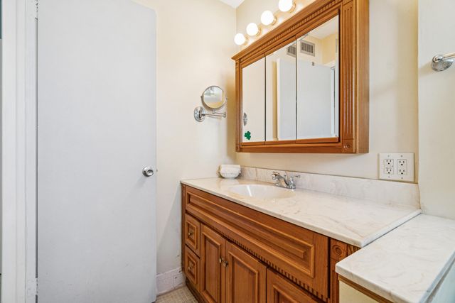 108 NE 20TH Avenue NE 201, Boynton Beach, FL 33435