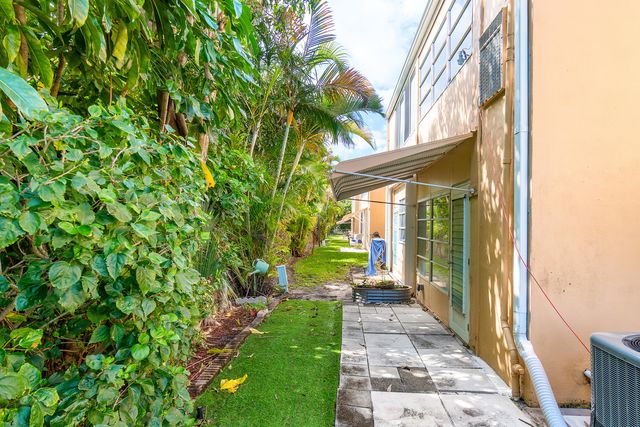 108 NE 20TH Avenue NE 201, Boynton Beach, FL 33435