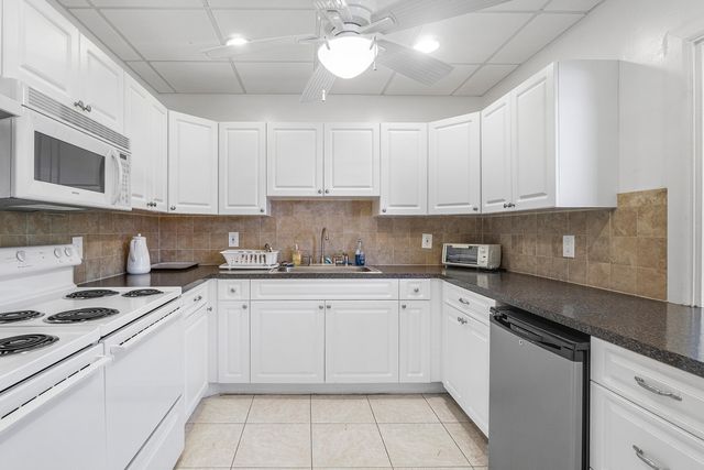 108 NE 20TH Avenue NE 201, Boynton Beach, FL 33435