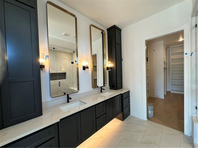 11707 W 181st Terrace, Overland Park, KS 66013