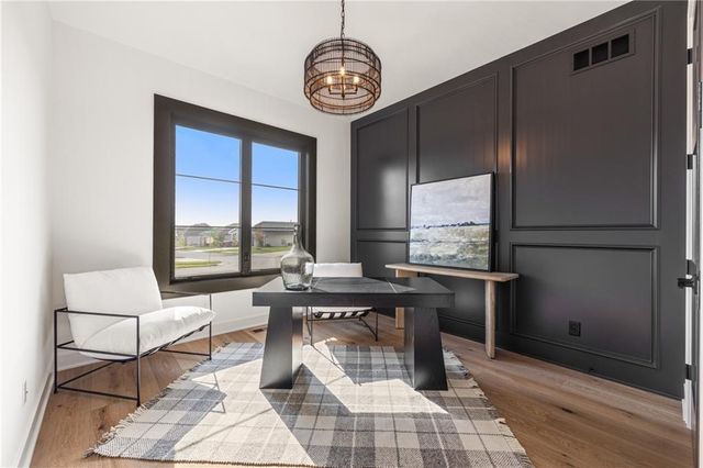 11707 W 181st Terrace, Overland Park, KS 66013