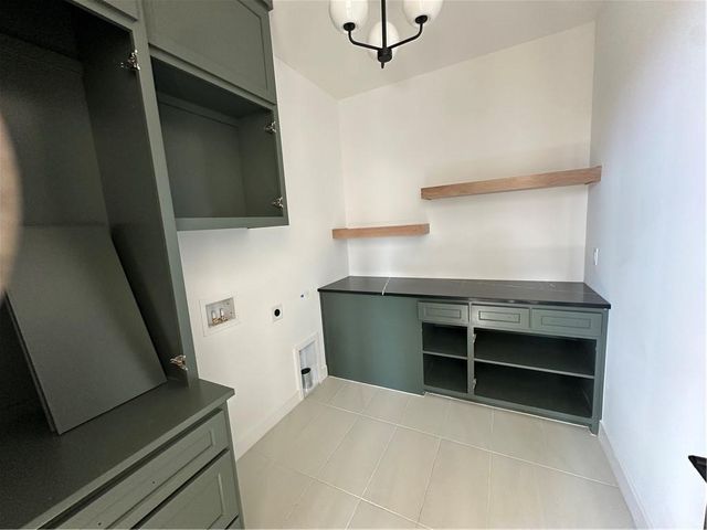 11707 W 181st Terrace, Overland Park, KS 66013