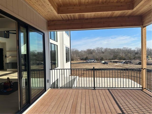 11707 W 181st Terrace, Overland Park, KS 66013