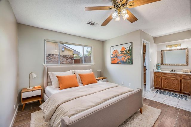 1603 E Baker Road, Baytown, TX 77521