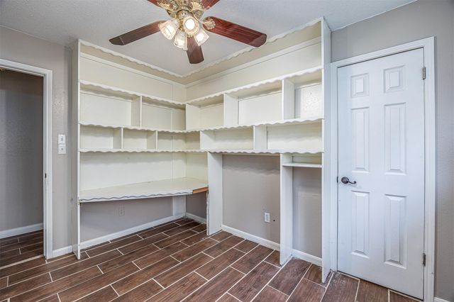 1603 E Baker Road, Baytown, TX 77521