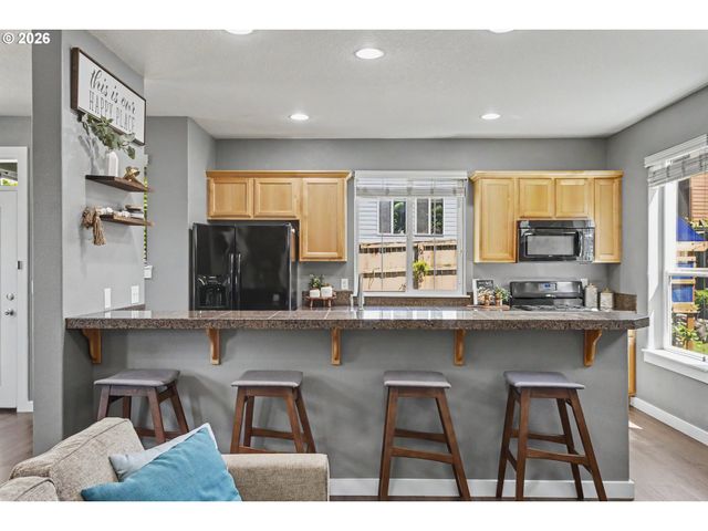 2200 S WHITE SALMON Dr, Ridgefield, WA 98642