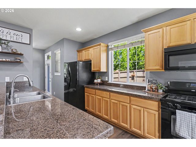 2200 S WHITE SALMON Dr, Ridgefield, WA 98642