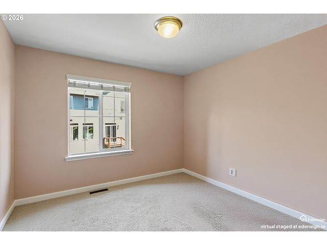 2200 S WHITE SALMON Dr, Ridgefield, WA 98642