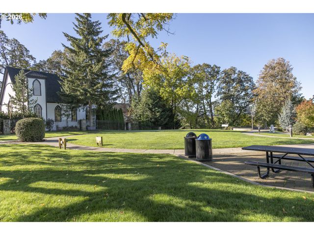 2200 S WHITE SALMON Dr, Ridgefield, WA 98642