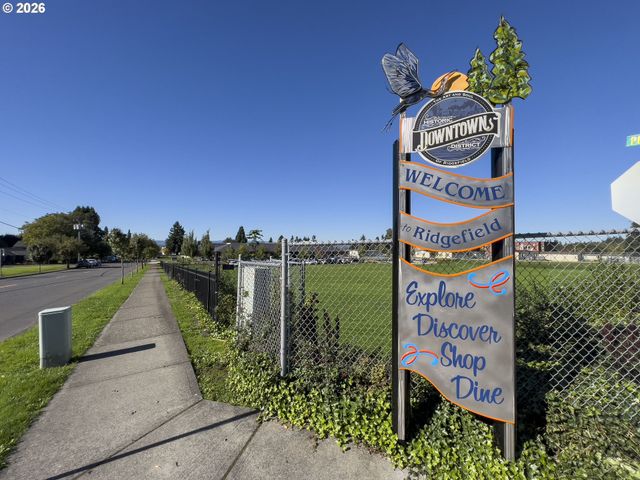 2200 S WHITE SALMON Dr, Ridgefield, WA 98642