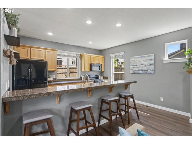 2200 S WHITE SALMON Dr, Ridgefield, WA 98642