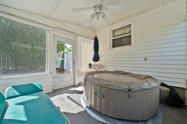 38 Bonavesta St, Lynn, MA 01905