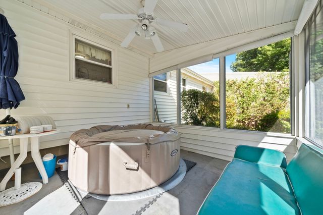 38 Bonavesta St, Lynn, MA 01905
