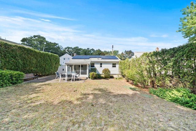 38 Bonavesta St, Lynn, MA 01905