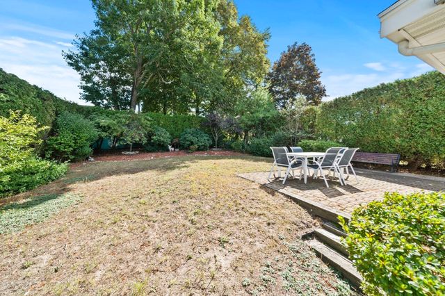 38 Bonavesta St, Lynn, MA 01905
