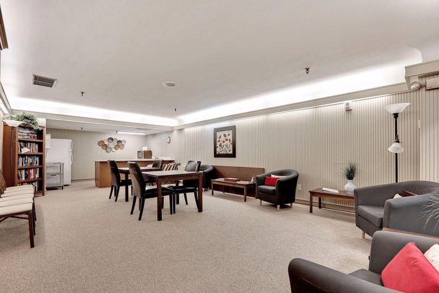 6450 York Avenue S 505, Edina, MN 55435