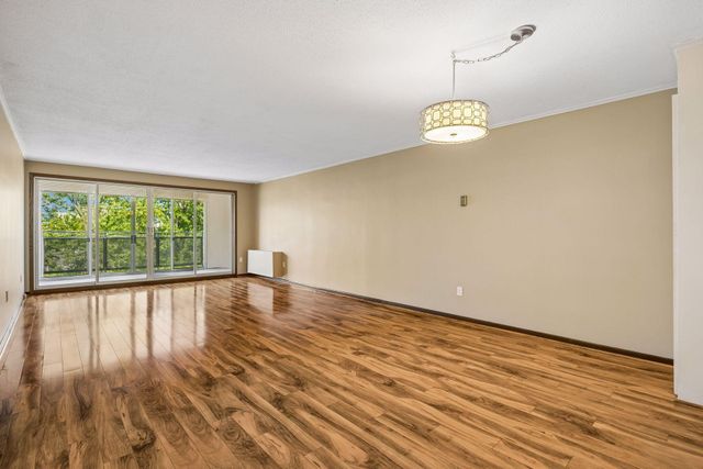 6450 York Avenue S 505, Edina, MN 55435