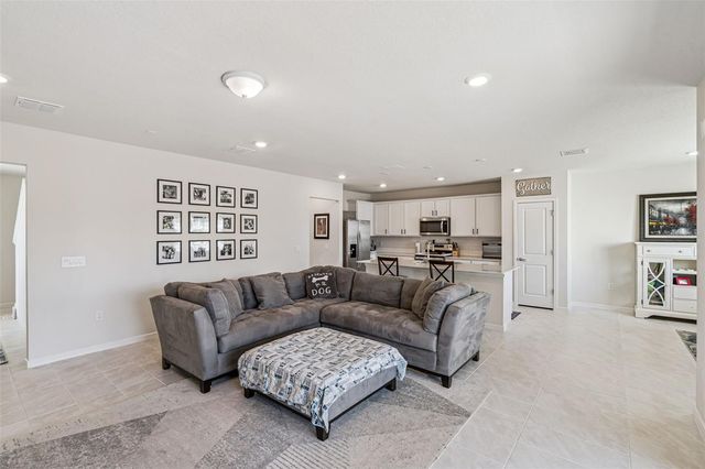 2210 LOVELY LANE, Davenport, FL 33896