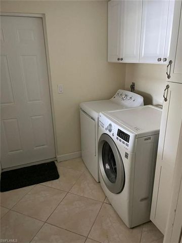 1154 SW 47th TER, Cape Coral, FL 33914