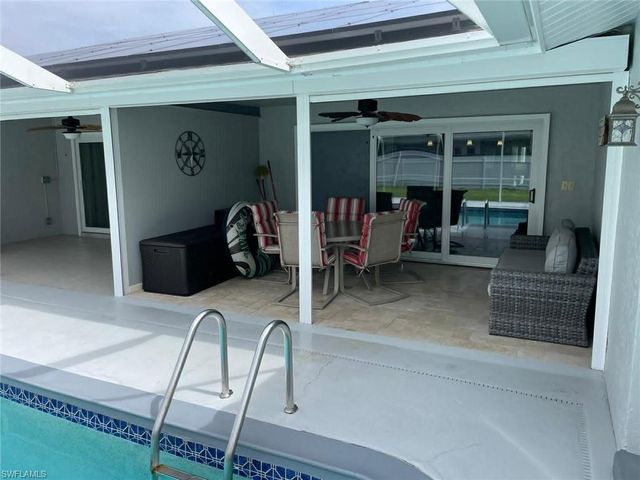 1154 SW 47th TER, Cape Coral, FL 33914