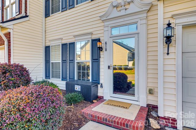 618 Bayou Circle, Clover, SC 29710