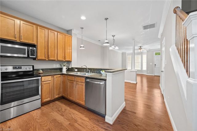 205 Southside Square, Greensboro, NC 27406