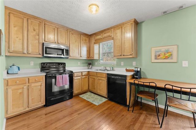 4654 Middleboro Lane, Gainesville, GA 30506