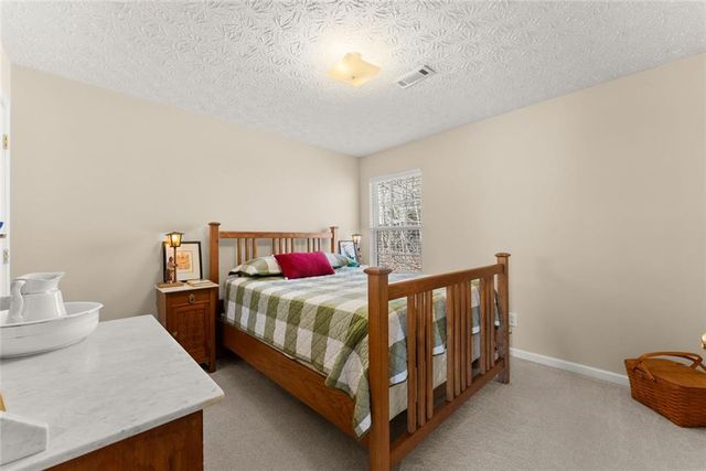 4654 Middleboro Lane, Gainesville, GA 30506