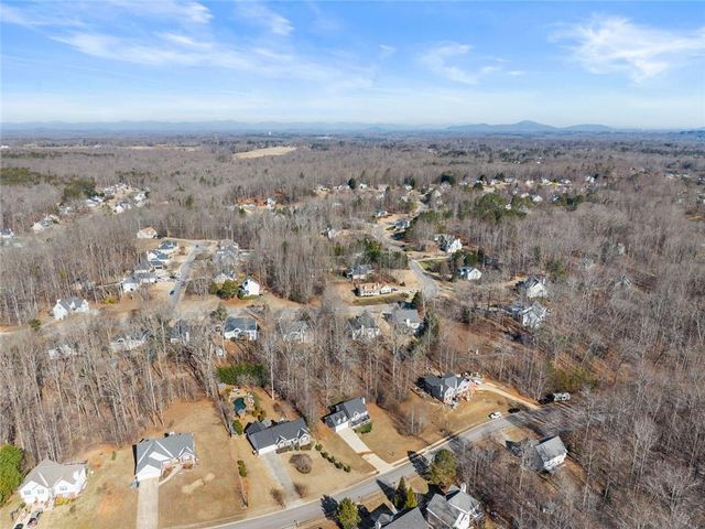 4654 Middleboro Lane, Gainesville, GA 30506