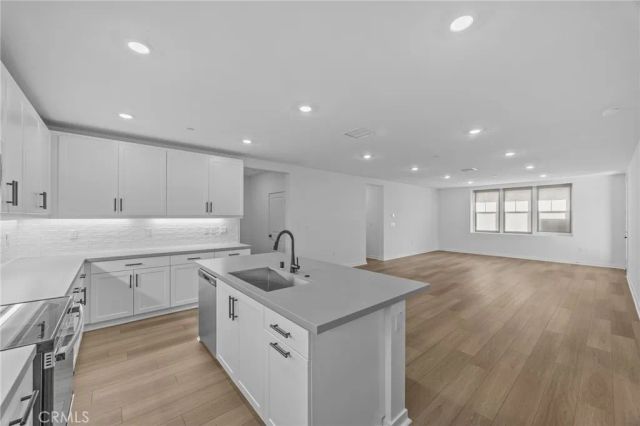 6137 Valentina Way 201, Eastvale, CA 92880