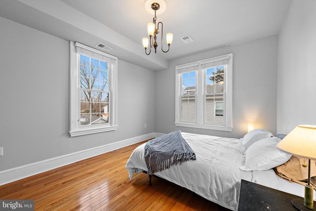 421 N MAIN, Hightstown, NJ 08520