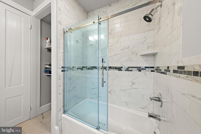 421 N MAIN, Hightstown, NJ 08520