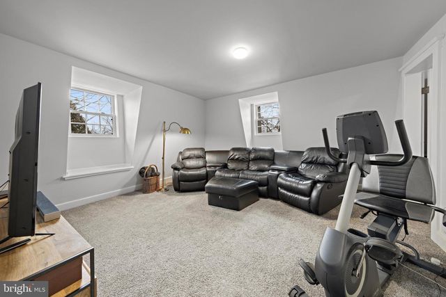421 N MAIN, Hightstown, NJ 08520