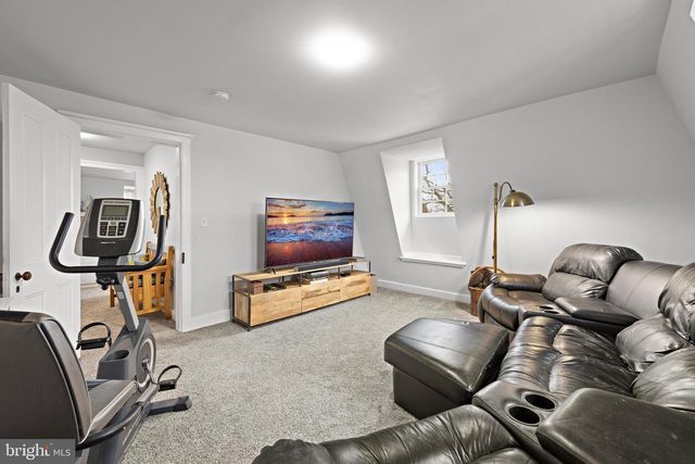 421 N MAIN, Hightstown, NJ 08520