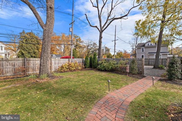 421 N MAIN, Hightstown, NJ 08520