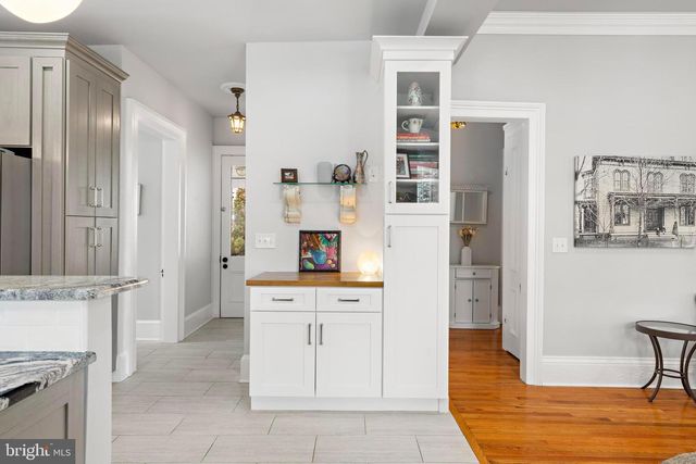 421 N MAIN, Hightstown, NJ 08520