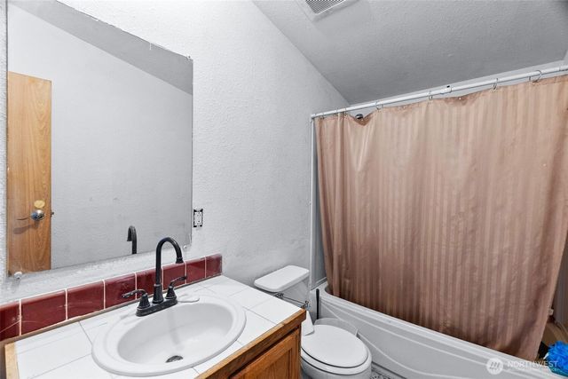 15418 107th Loop SE, Yelm, WA 98597