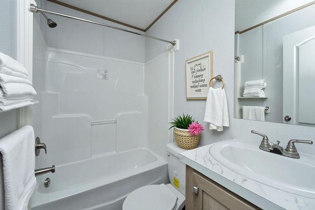 419 Old Bell Road, Saint George, SC 29477