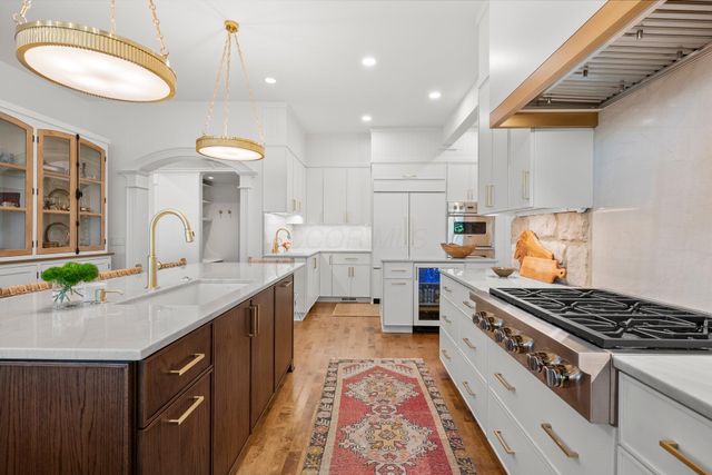 3450 River Rhone Lane, Columbus, OH 43221