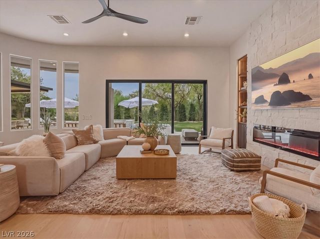 3 Isleworth Drive, Henderson, NV 89052