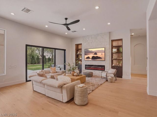 3 Isleworth Drive, Henderson, NV 89052