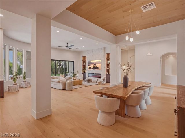 3 Isleworth Drive, Henderson, NV 89052