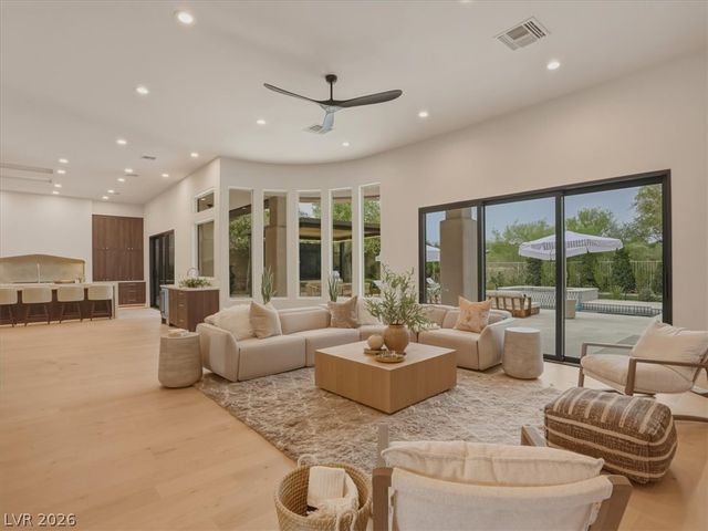 3 Isleworth Drive, Henderson, NV 89052