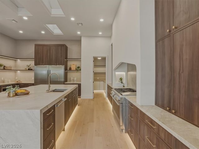 3 Isleworth Drive, Henderson, NV 89052