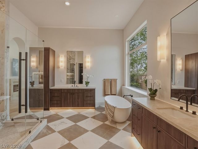 3 Isleworth Drive, Henderson, NV 89052